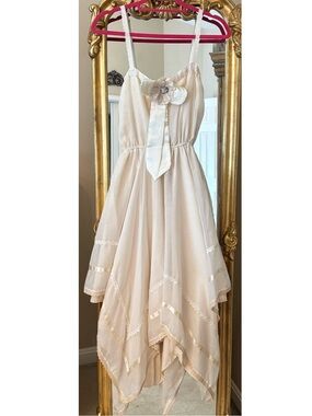 Dollcake Vintage Girls Cream Ivory Handkerchief Asymmetrical Lace Trim Dress 10